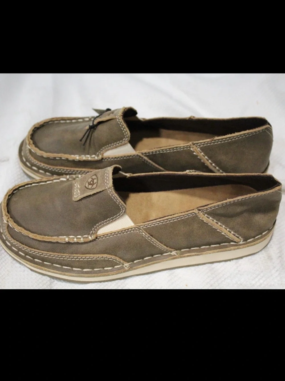 NWT Ariat Leather Women's Cruiser Slip-On Shoes - Brown Bomber,           Size 7